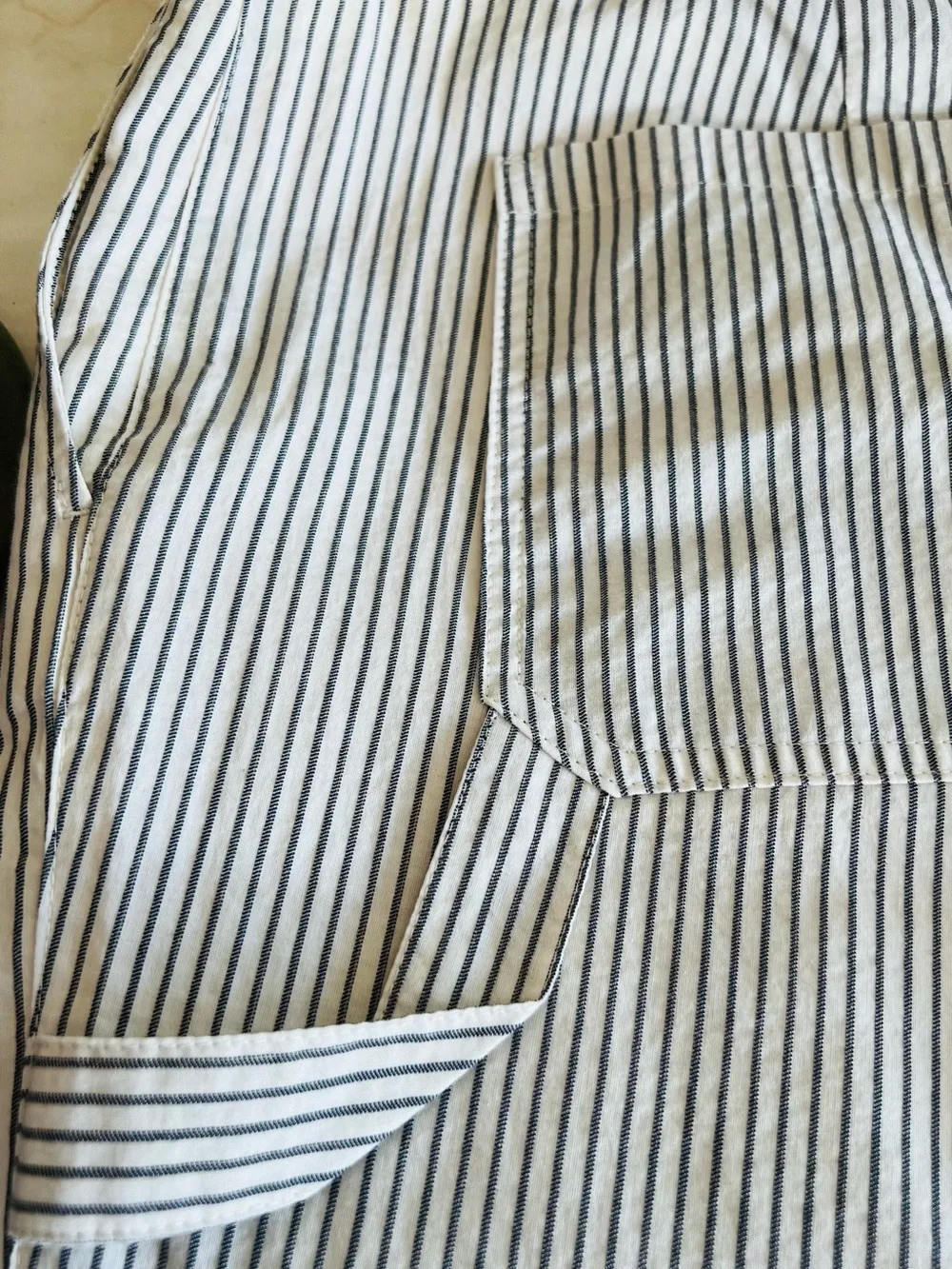 Zara Men's Pinstripe Chinos - White & Black